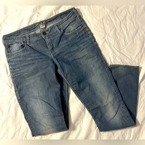 Women’s Silver brand jeans-Sienna size 32/33. Western Glove Works
